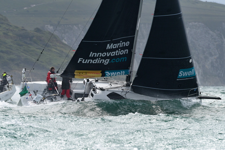 Swell, Sun Fast 3300 sailed doublehanded by Henry Bomby and Shirley Robertson