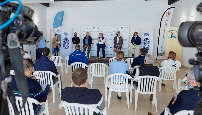 The race organisers including representatives of the RORC, IMA, YCF, Calero Marinas and Lanzarote Tourist Board answer questions