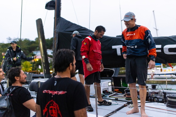 Camaraderie on the dock as Comanche come to welcome the Volvo 70 L4 Trifork