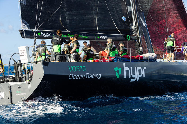 Hypr crew, intent on finishing the race