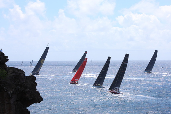 The largest boats in the fleet start the 600 mile race