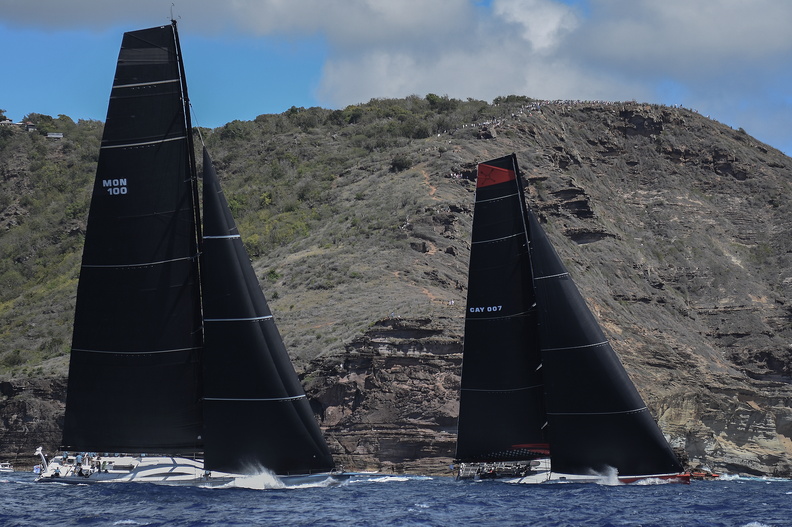 Battle of the 100-footers, Comanche and Leopard