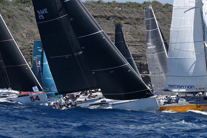 The busy start line with Jonas Grander's Elliott 44 Matador in the foreground