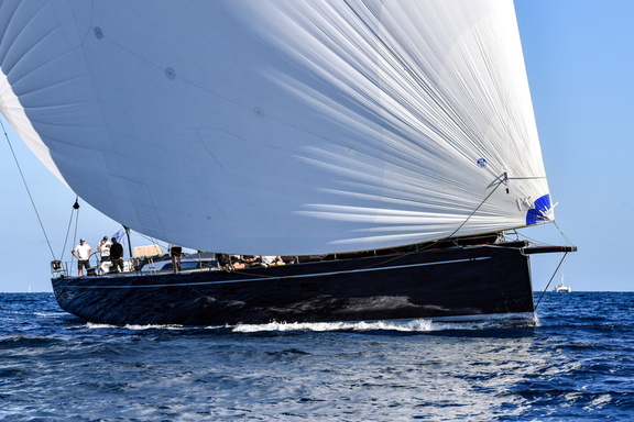 Jasi, 115 Swan, the largest yacht in the race