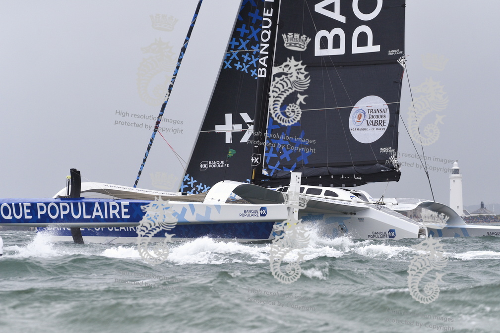 Ultim BANQUE POPULAIRE sailed by Armel L'Clearc'h
