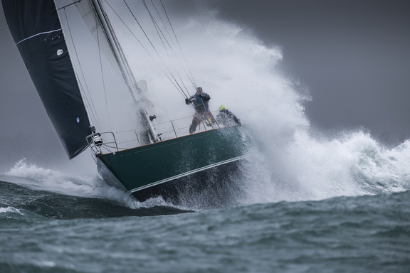 Quailo III endures the conditions at the start