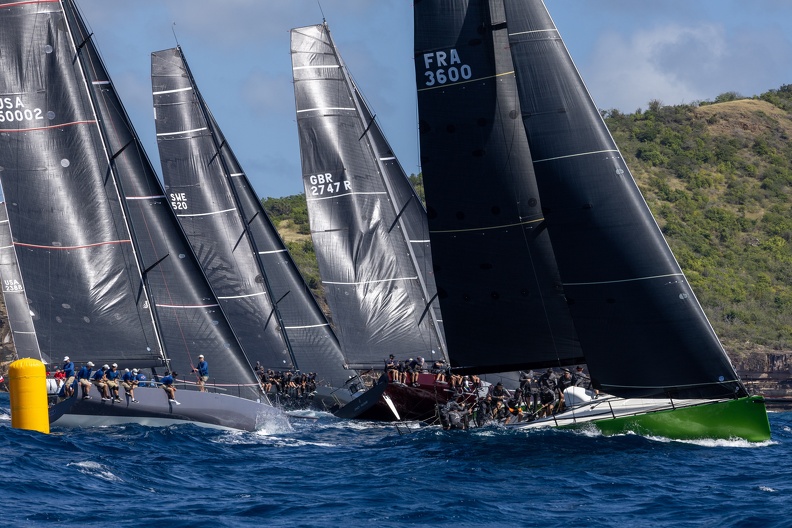 Good start by Daguet 3 racing in IRC One, leading Wizard past the mark