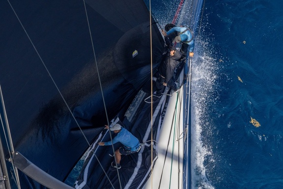 Working hard on the bow of Leopard 3, 100ft maxi owned by Joost Schuijff