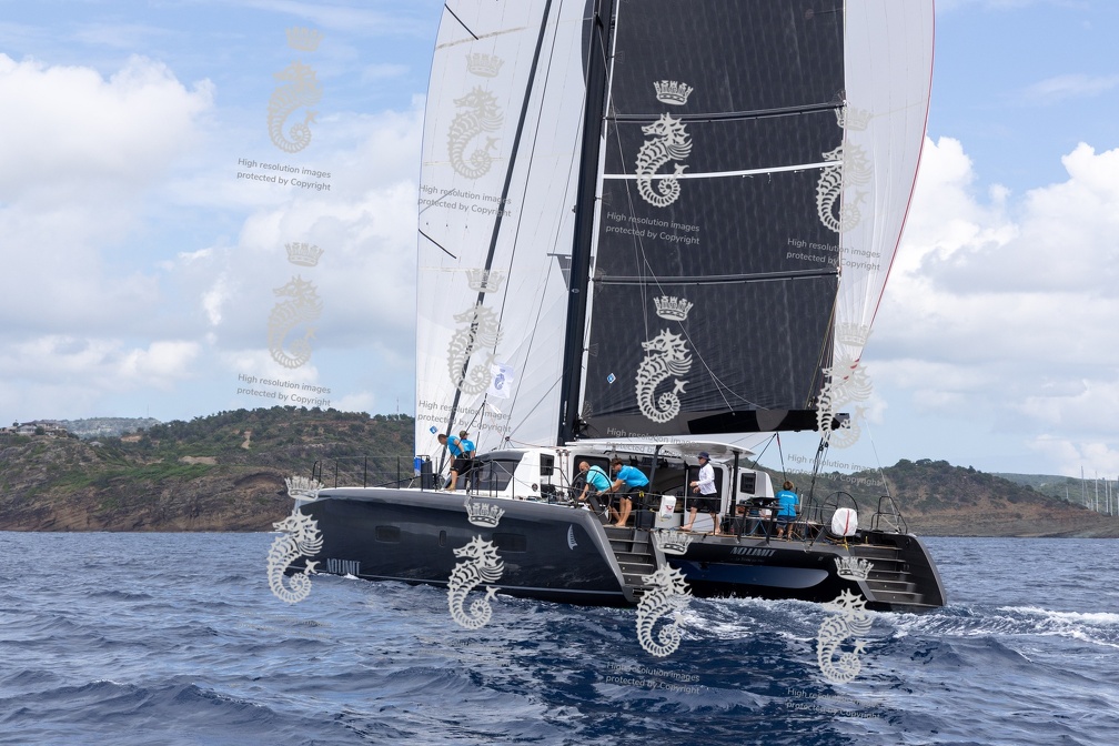 No Limit, Outremer 5x racing sailed by Yann Marilley